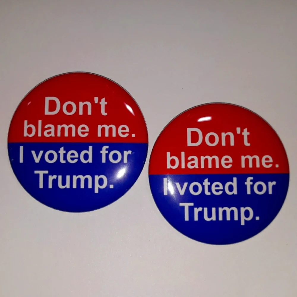 (New) Novelty Pinback Button Set - Picture 1 of 2